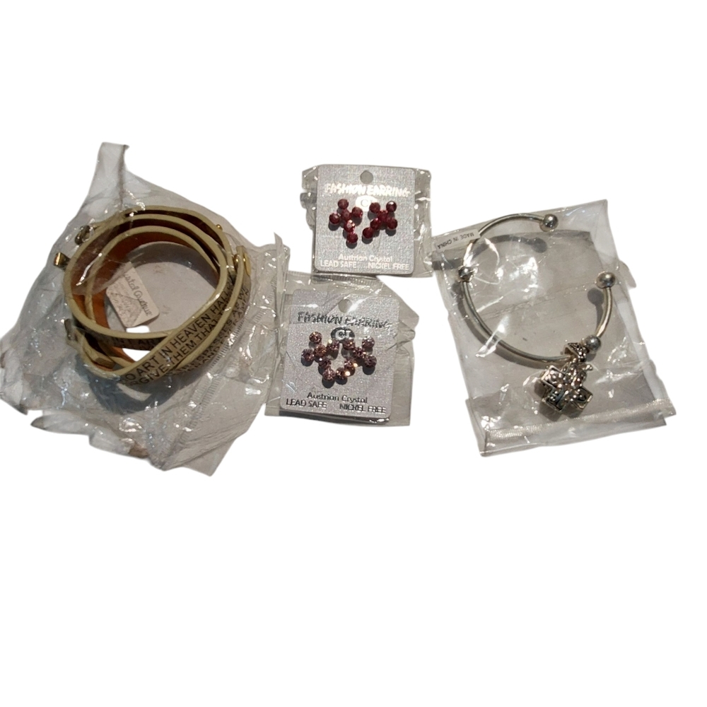 Goldtone and Silvertone Christian Fashion Jewelry Set 6 Pieces NEW Crystals